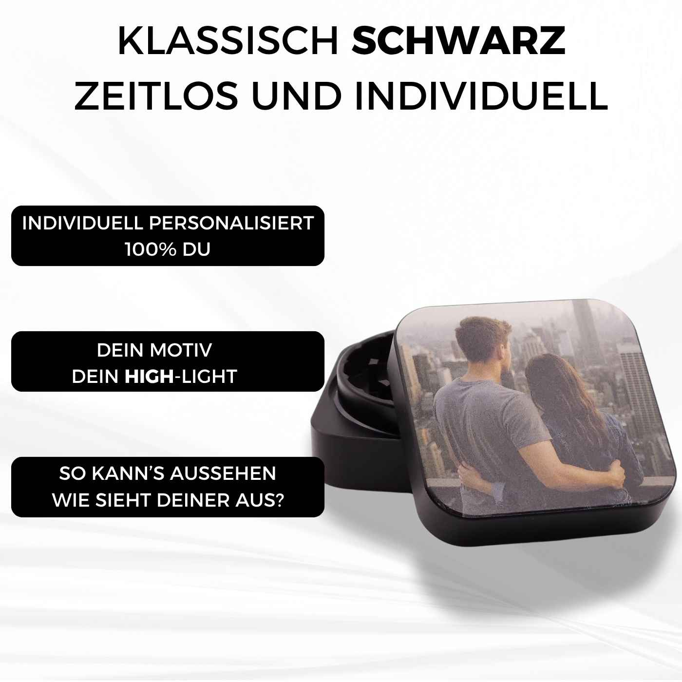 Quadratischer Grinder in Schwarz mit Farbfoto eines Liebespärchens von hinten – personalisierter Grinder mit eigenem Bild, perfekt zum Selbstgestalten.