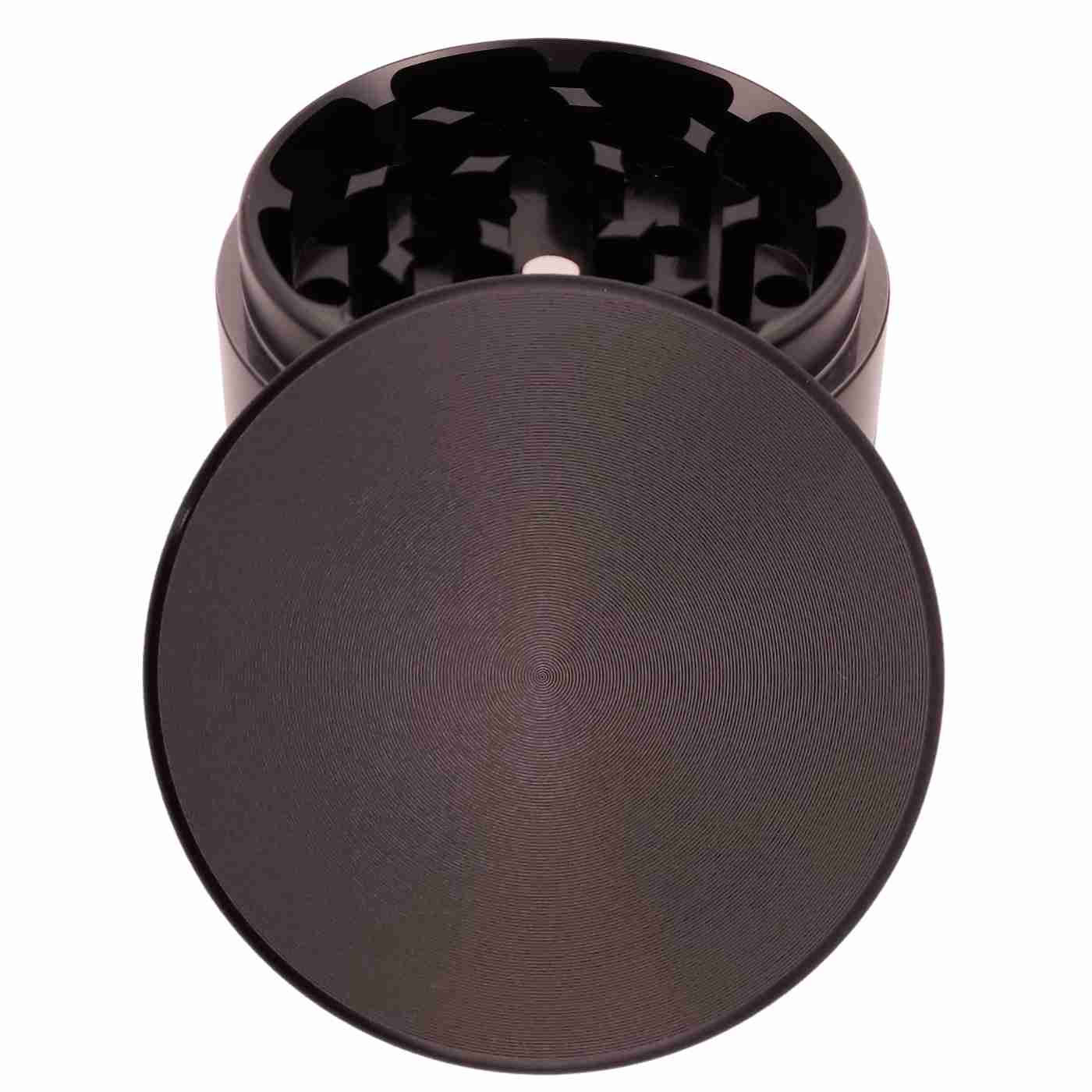 Personalisierter runder Grinder in Schwarz – hochwertiger Kräutermühle mit Gravur, ideal zum Selbstgestalten.